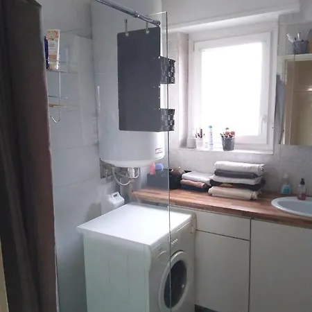 De 2 Chambres Avec Jardin Et Wifi A Apartmán